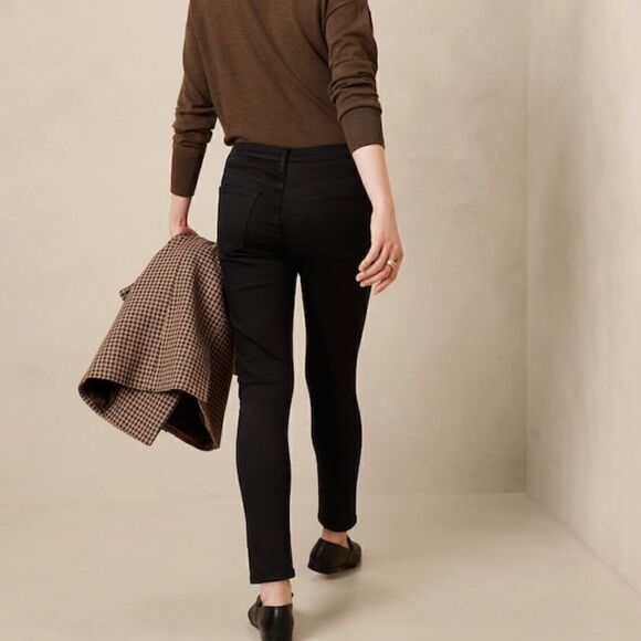 Banana Republic High-Rise Skinny Jean, Black, Size 29 Long NWOT $110 442800 - Picture 2 of 8